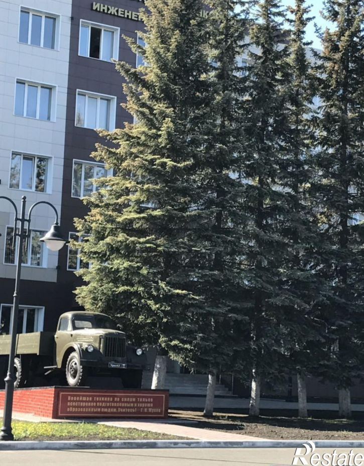 3-комн квартира городок Военный 14-й, 144