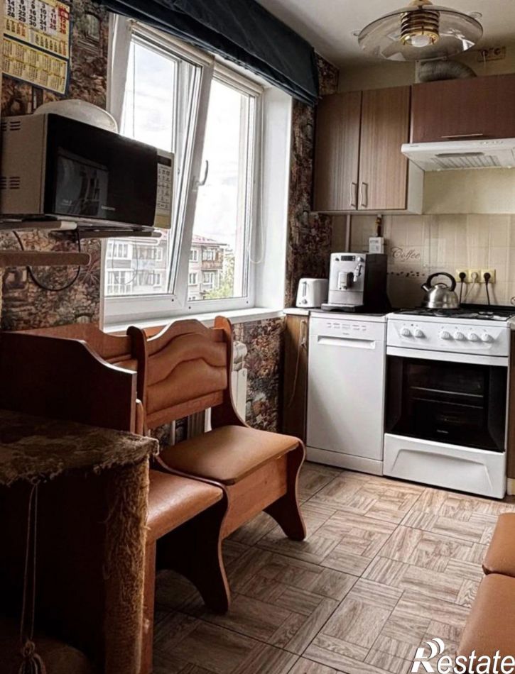 4-комн квартира ул 50-летия ВЛКСМ, 13,  д. 13