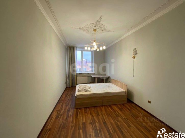 4-комн квартира ул Серова, 39,  д. 39