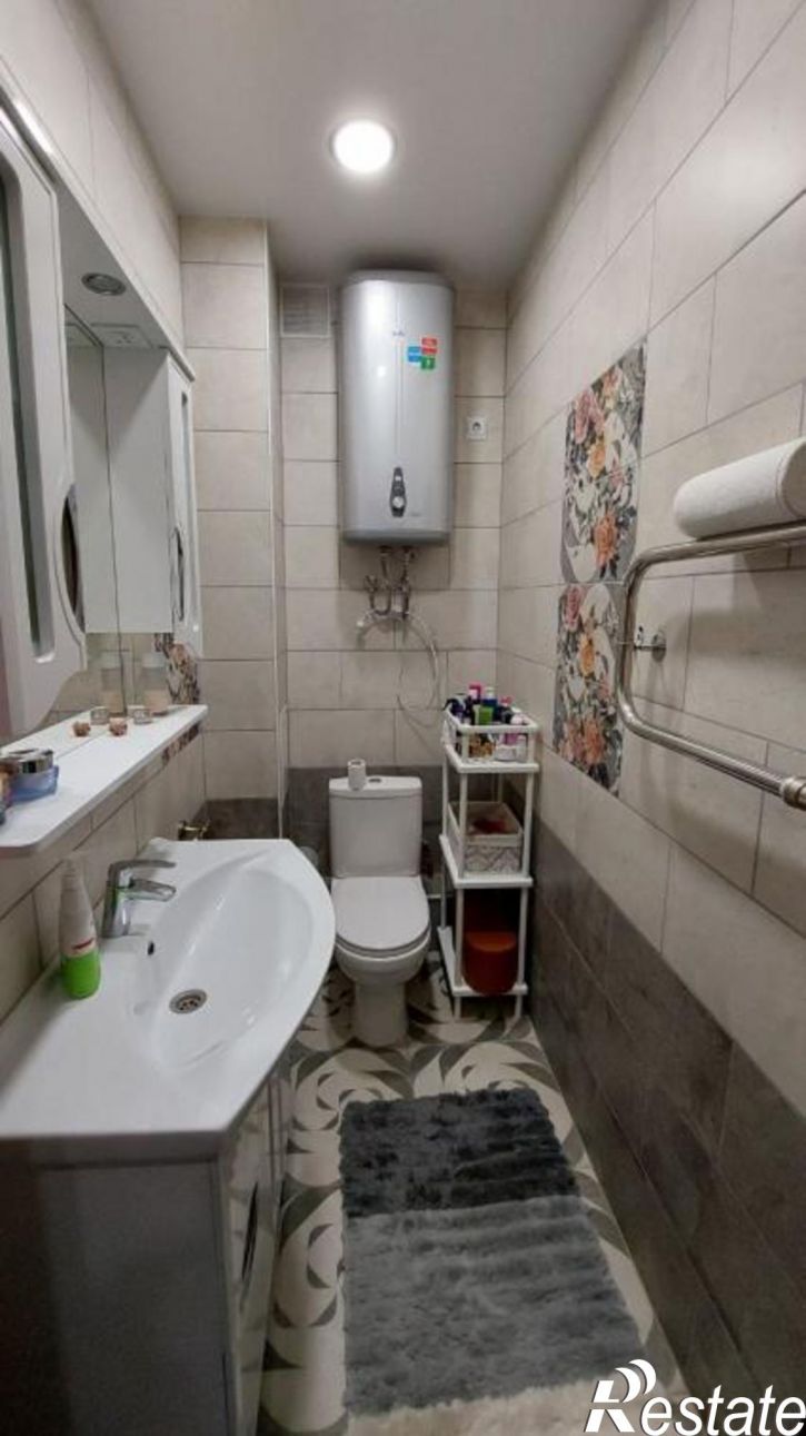 2-комн квартира Комарова проспект, 11/3