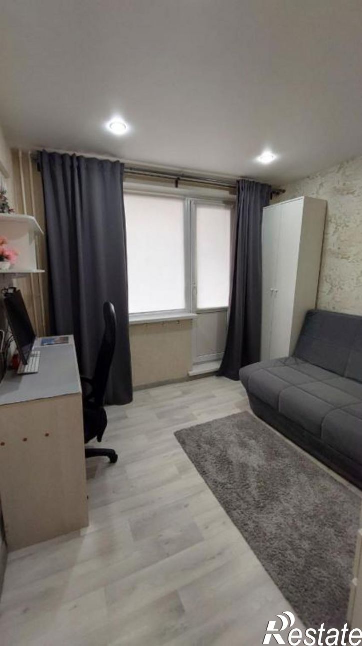 2-комн квартира Комарова проспект, 11/3