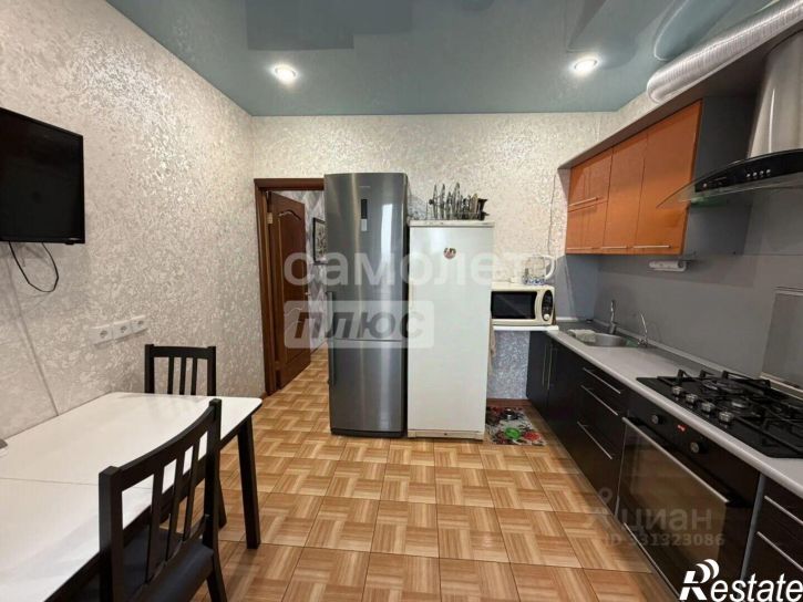 2-комн квартира ул Дианова, 24 1,  д. 24 1,  к. 1