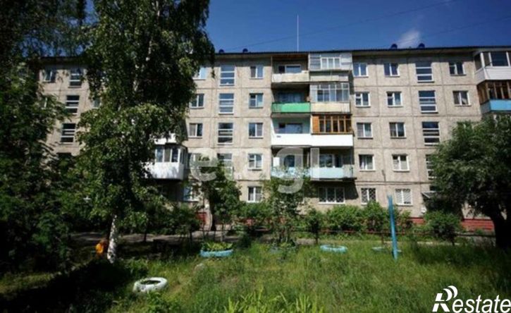 3-комн квартира ул Марка Никифорова, 4,  д. 4