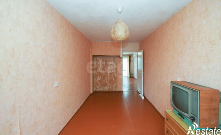 3-комн квартира ул Марка Никифорова, 4,  д. 4