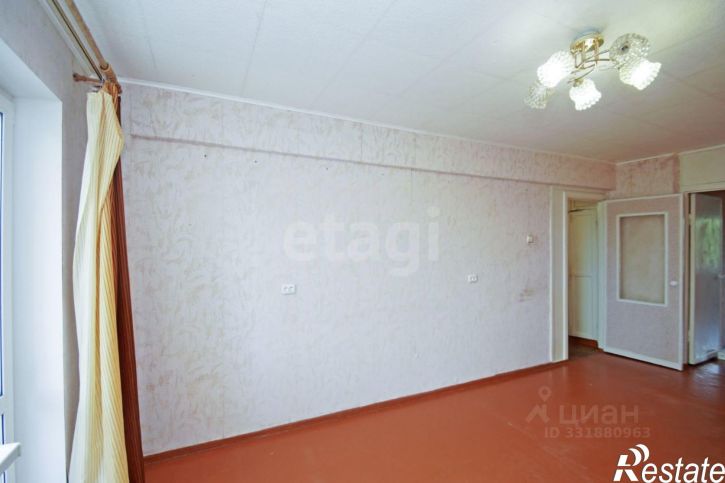 3-комн квартира ул Марка Никифорова, 4,  д. 4