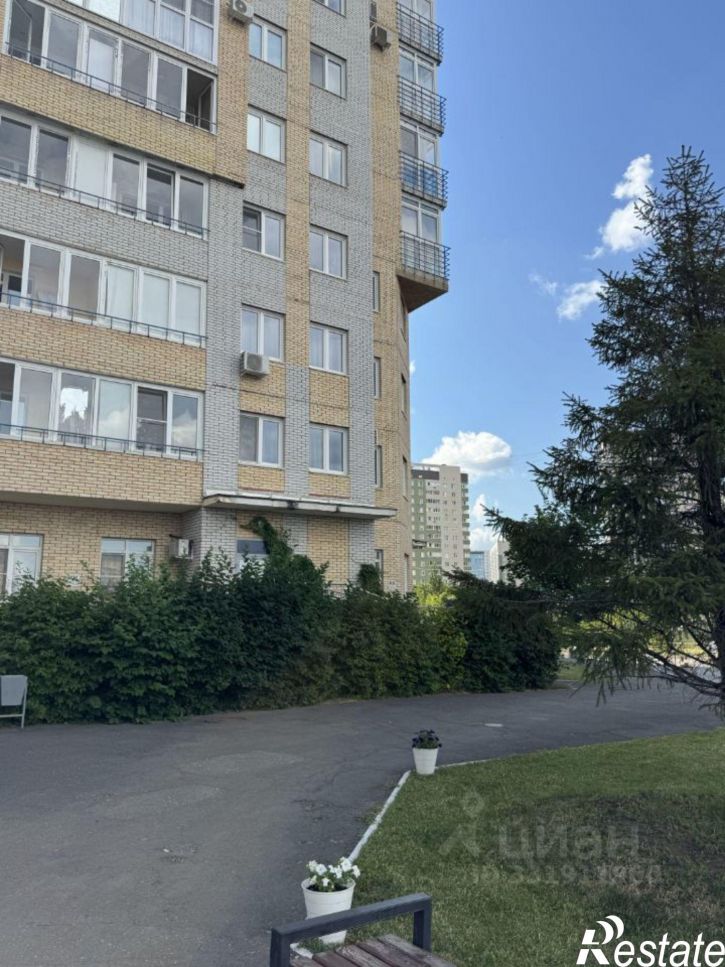4-комн квартира б-р Архитекторов, 2/1,  д. 2/1