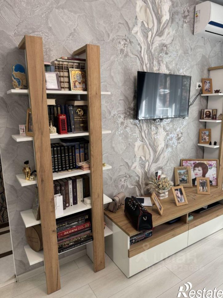 1-комн квартира ул Всеволода Иванова, 10,  д. 10