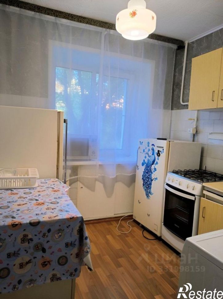 3-комн квартира ул Всеволода Иванова, 18,  д. 18
