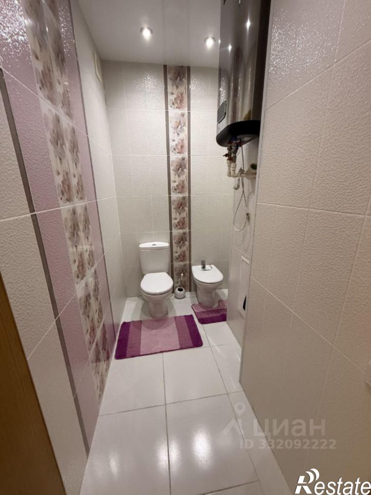 3-комн квартира пр-кт Комарова, 22 1,  д. 22 1,  к. 1
