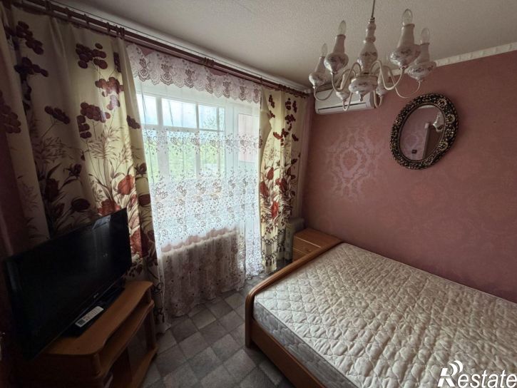 4-комн квартира ул Лукашевича, 1,  д. 1