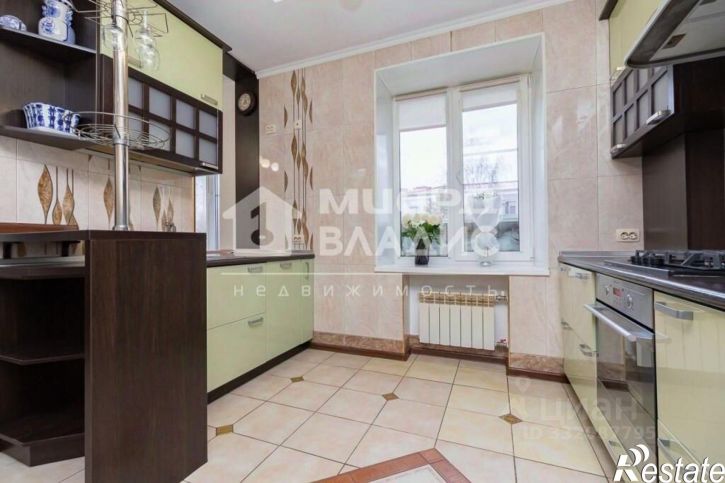 4-комн квартира ул Гусарова, 13,  д. 13