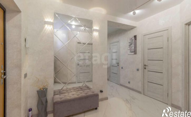 5-комн квартира пр-кт Комарова, 16,  д. 16