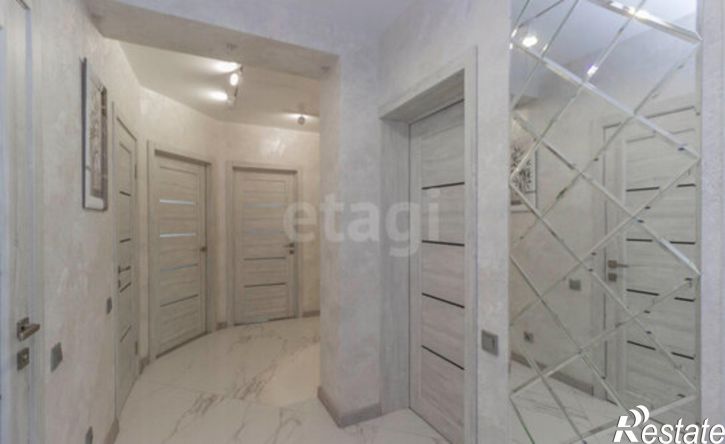 5-комн квартира пр-кт Комарова, 16,  д. 16