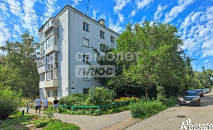 3-комн квартира ул 6-я Линия, 168б,  д. 168б