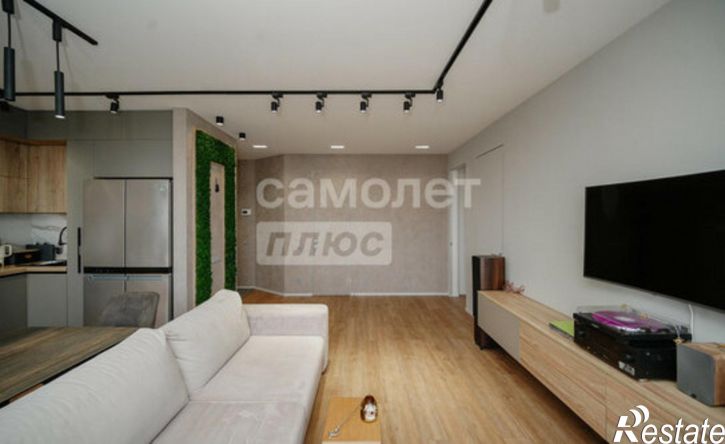 3-комн квартира ул Кемеровская, 8,  д. 8