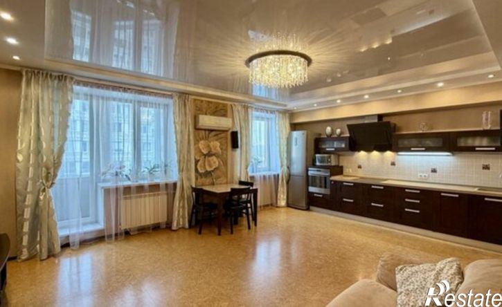 3-комн квартира ул Звездова, 62/4,  д. 62/4