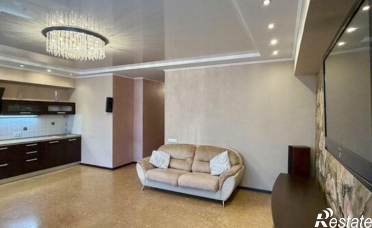 3-комн квартира ул Звездова, 62/4,  д. 62/4