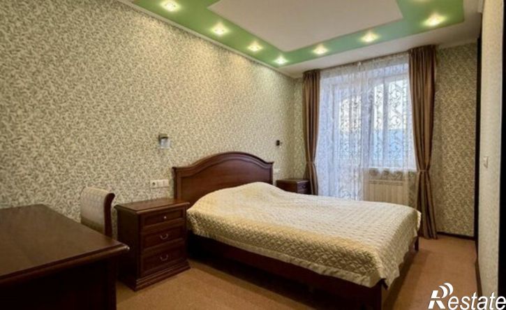 3-комн квартира ул Звездова, 62/4,  д. 62/4