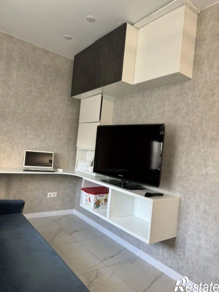 2-комн квартира ул 13-я Линия, 37 2,  д. 37 2,  к. 2