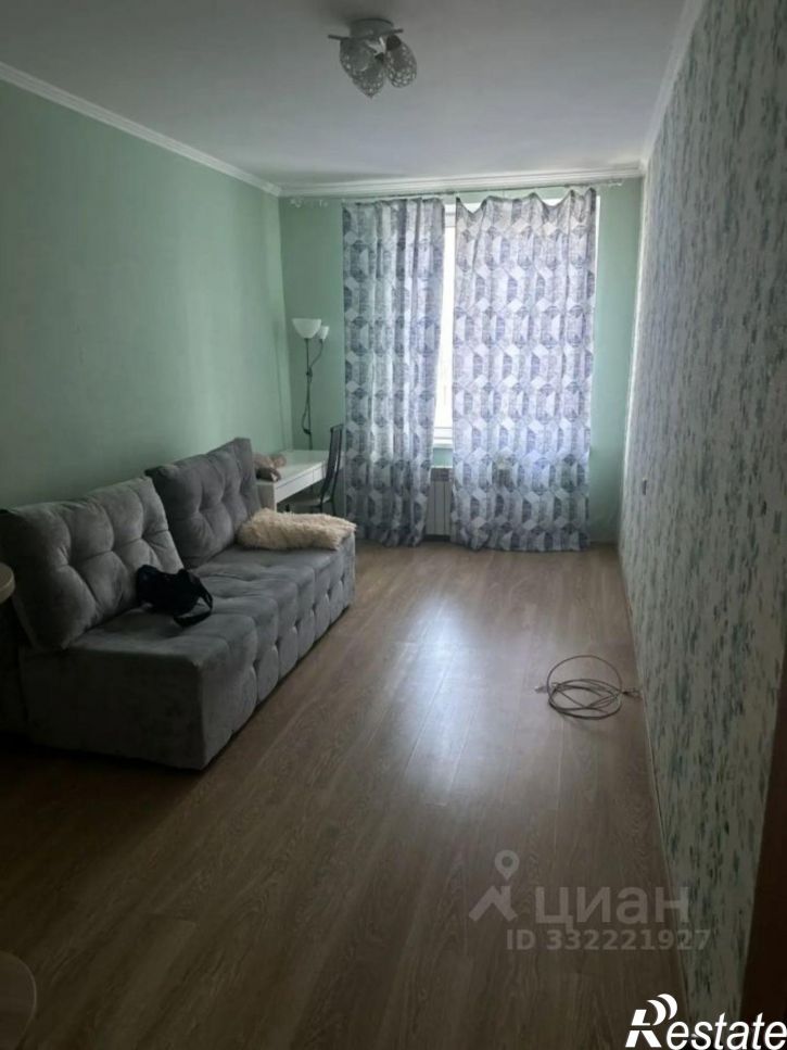 1-комн квартира пр-кт Комарова, 17 3,  д. 17 3,  к. 3