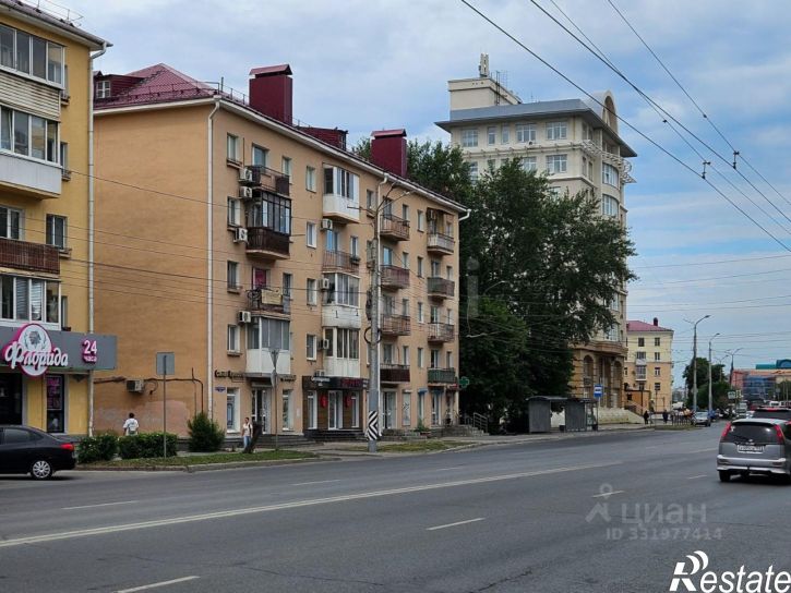 3-комн квартира пр-кт Карла Маркса, 46,  д. 46