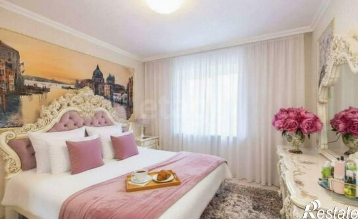 3-комн квартира ул Степанца, 3,  д. 3