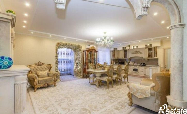 3-комн квартира ул Степанца, 3,  д. 3