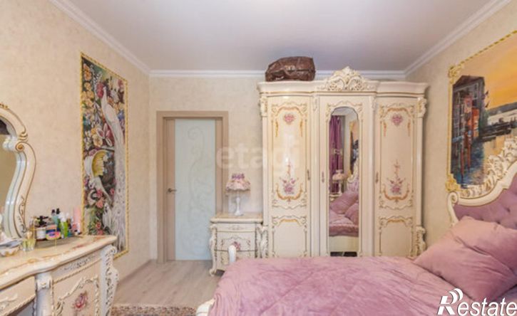 3-комн квартира ул Степанца, 3,  д. 3