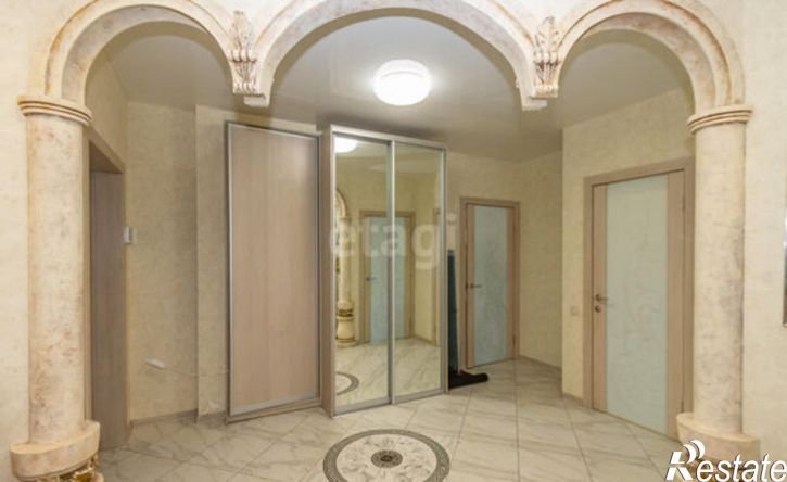 3-комн квартира ул Степанца, 3,  д. 3