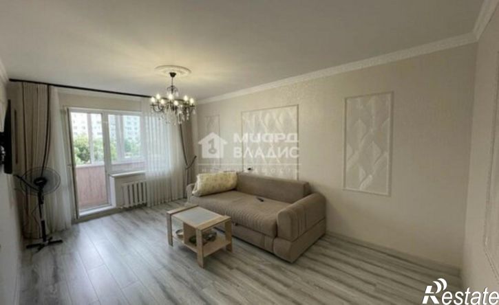 2-комн квартира пр-кт Комарова, 25,  д. 25