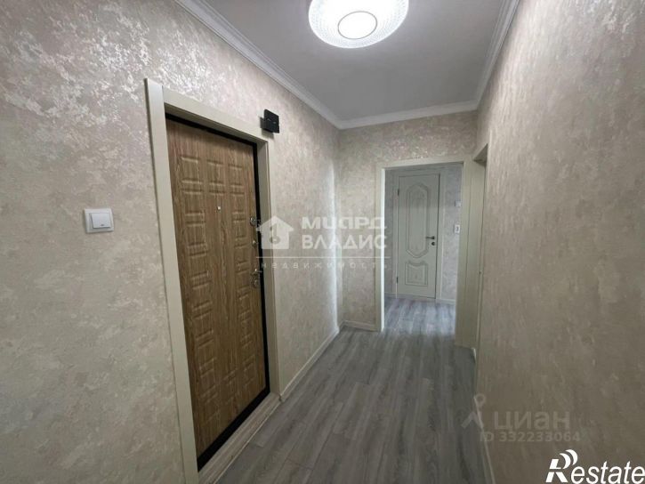 2-комн квартира пр-кт Комарова, 25,  д. 25