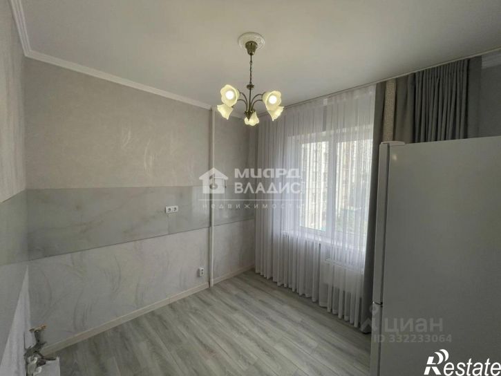 2-комн квартира пр-кт Комарова, 25,  д. 25