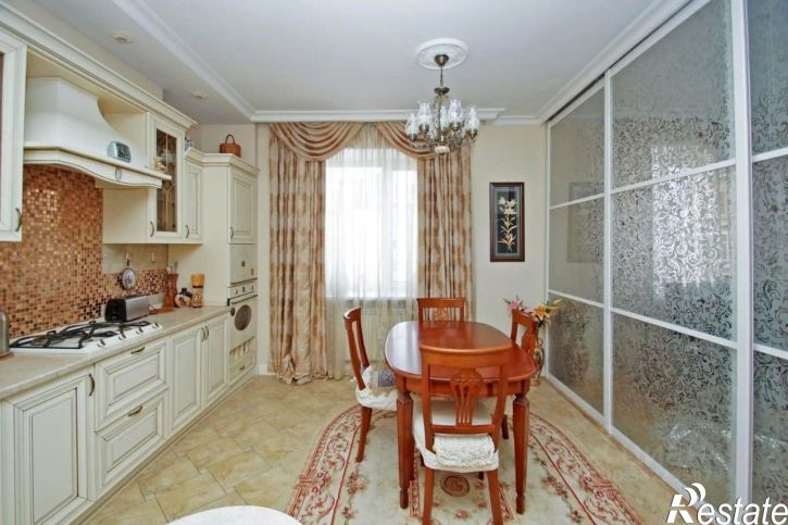 2-комн квартира ул Ф.И.Тютчева, 8,  д. 8