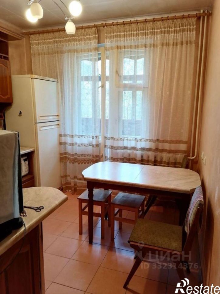 3-комн квартира ул 70 лет Октября, 20/2,  д. 20/2
