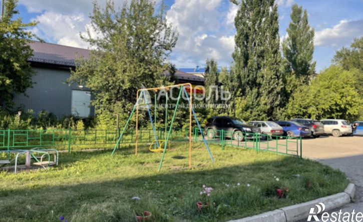 2-комн квартира ул Марка Никифорова, 9,  д. 9