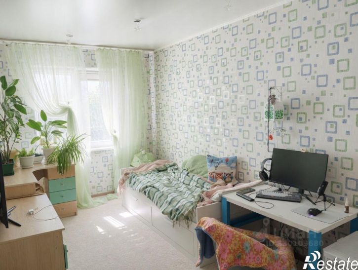 3-комн квартира ул Лукашевича, 15Г,  д. 15Г
