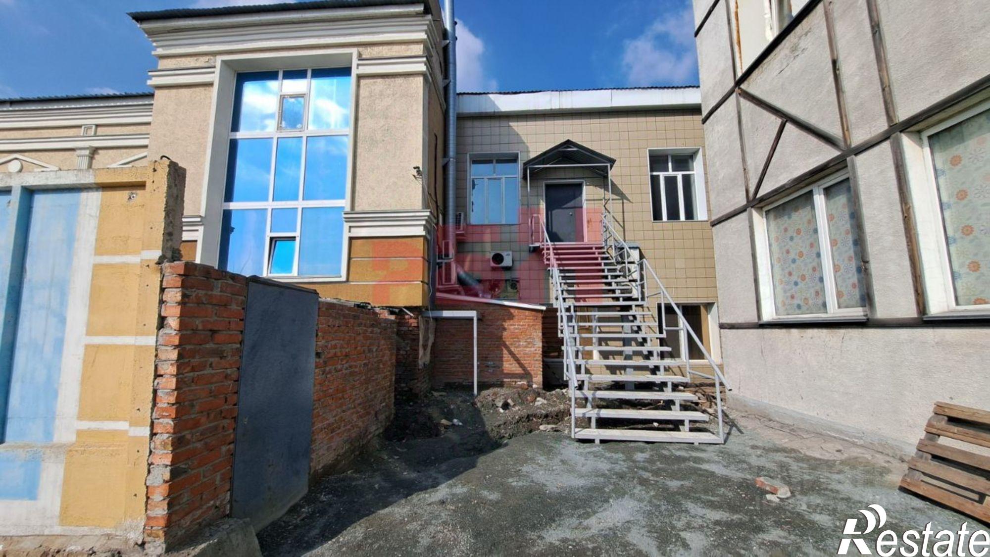Купить офис, помещение под офис за 29 984 200 рублей на ул Карбышева, 42А/6