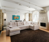 2-комн, 131кв м, этаж 9/10 ул Фрунзе, 72 1