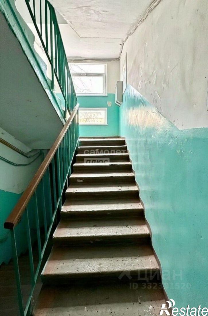 2-комн квартира Космический пр-кт, 93,  д. 93