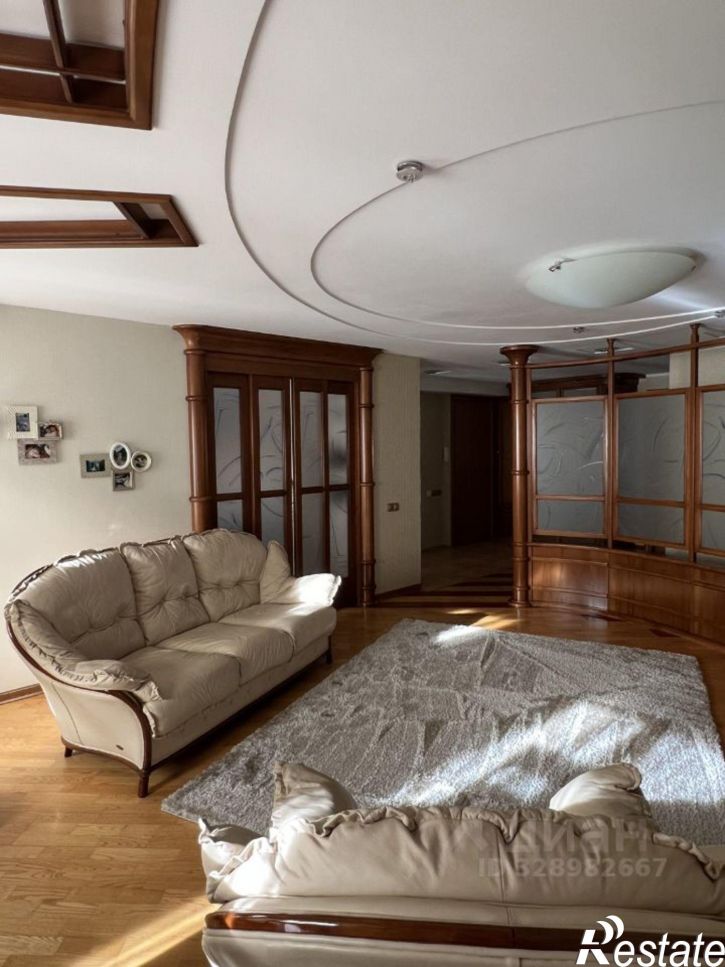 4-комн квартира ул Маршала Жукова, 105,  д. 105