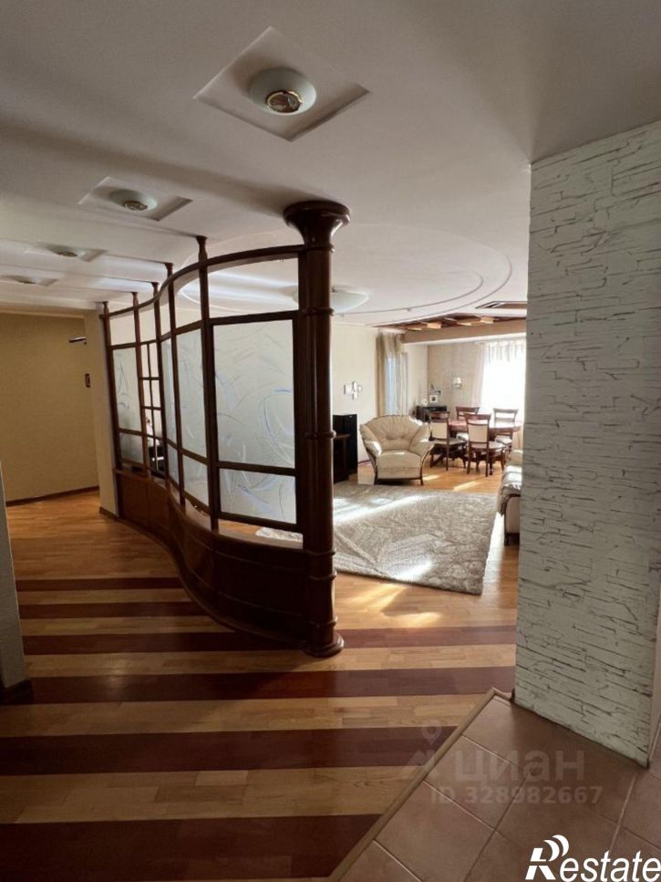 4-комн квартира ул Маршала Жукова, 105,  д. 105