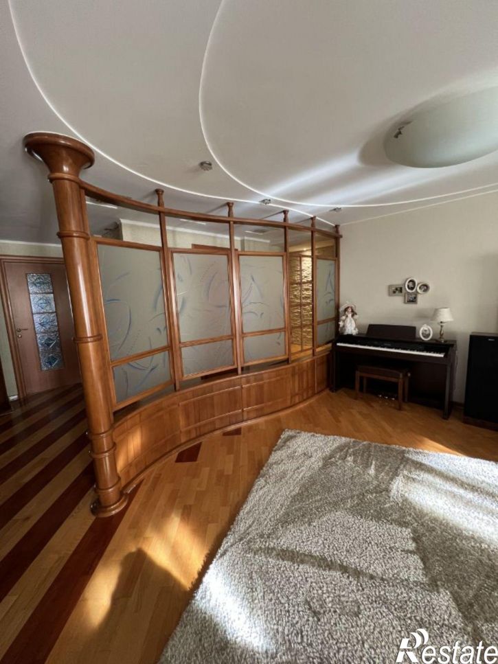 4-комн квартира ул Маршала Жукова, 105,  д. 105