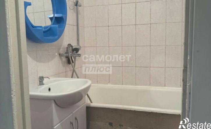 2-комн квартира ул 75 Гвардейской бригады, 1б,  д. 1б