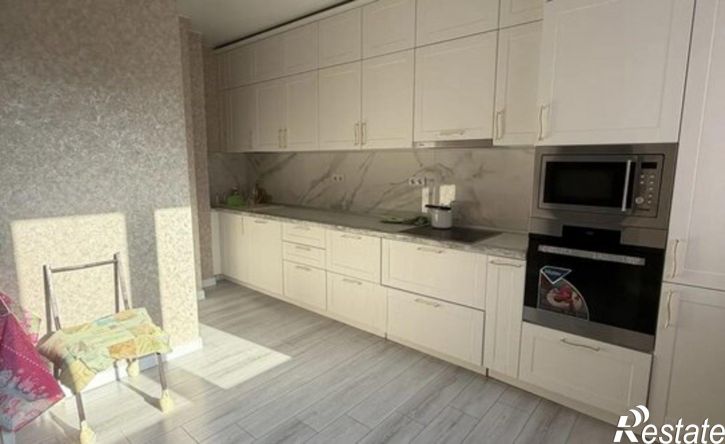 3-комн квартира ул 1-й Красной Звезды, 81,  д. 81