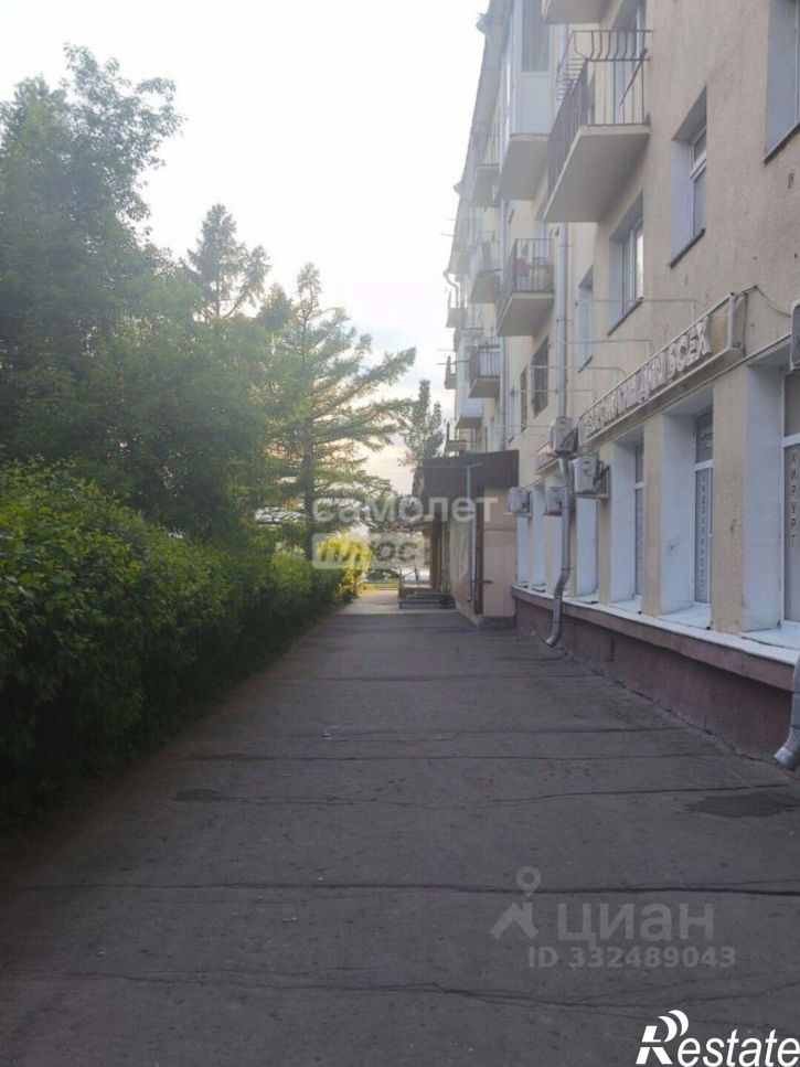 2-комн квартира б-р Победы, 1,  д. 1