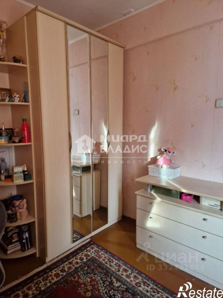 4-комн квартира ул Лукашевича, 8Б,  д. 8Б