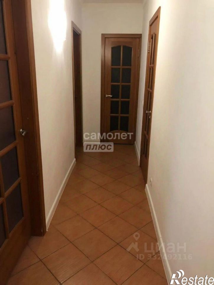 2-комн квартира пр-кт Комарова, 15,  д. 15