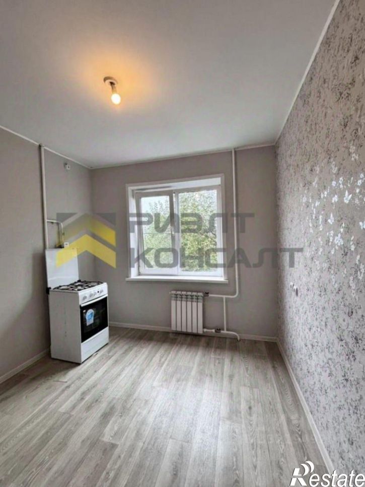 2-комн квартира ул Дианова, 8/1,  д. 8/1