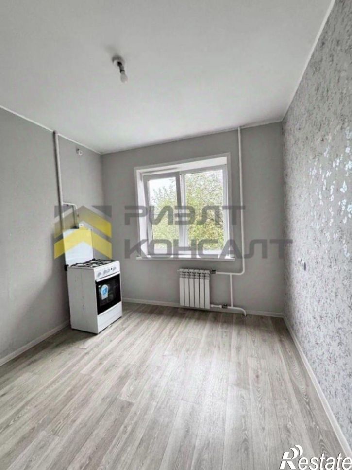 2-комн квартира ул Дианова, 8/1,  д. 8/1