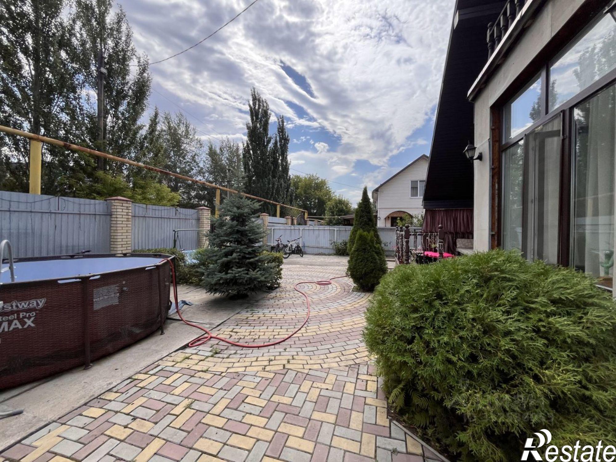 Купить дачу, дом, коттедж за 17 500 000 рублей на ул 11-я Линия, 92А